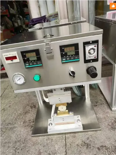 ZD-1 Samostojeći stroj za zavarivanje plastičnih mlaznica za izljev